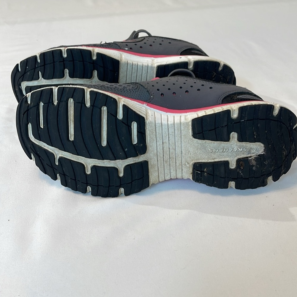 Skechers size 8 , women’s, Flex Sole , good condition , preowned - Picture 5 of 5
